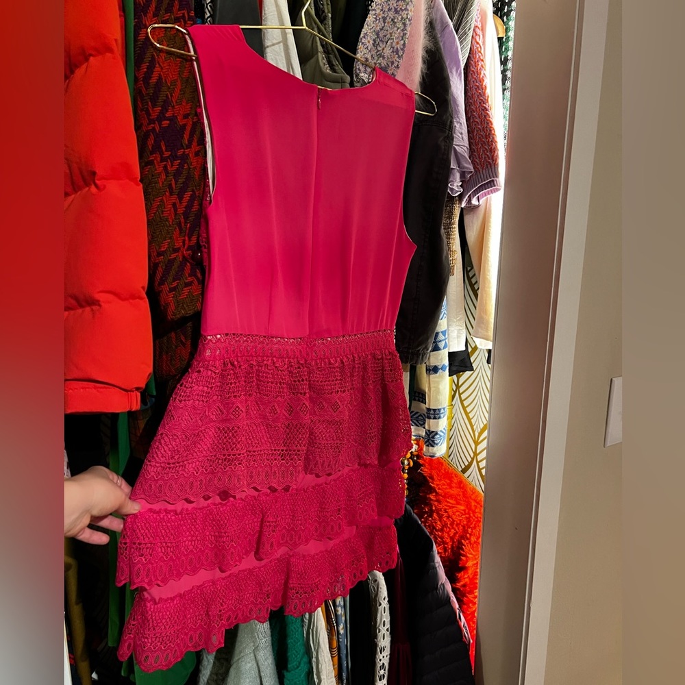 Hot pink lacy dress size M gently used - Picture 3 of 8